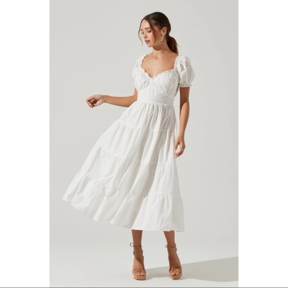 ASTR the Label White Sweetheart Neck Tiered Ruffle Puff Sleeve Midi Dress Small